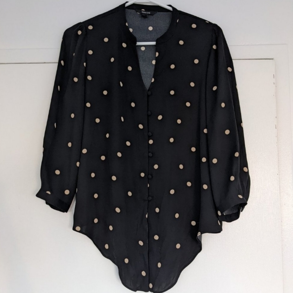 RW&CO Tie Front Blouse - Picture 4 of 6